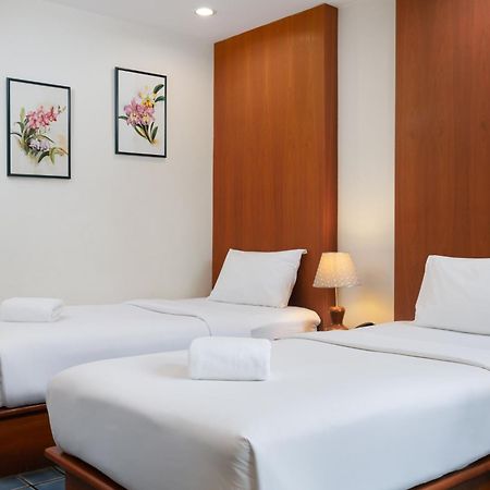 Charlie House Pin Klao Hotel Bangkok Exterior photo