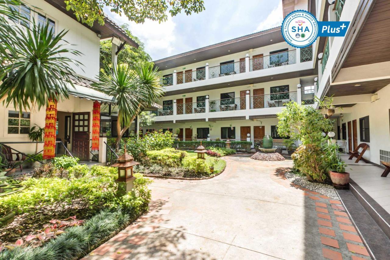 Charlie House Pin Klao Hotel Bangkok Exterior photo