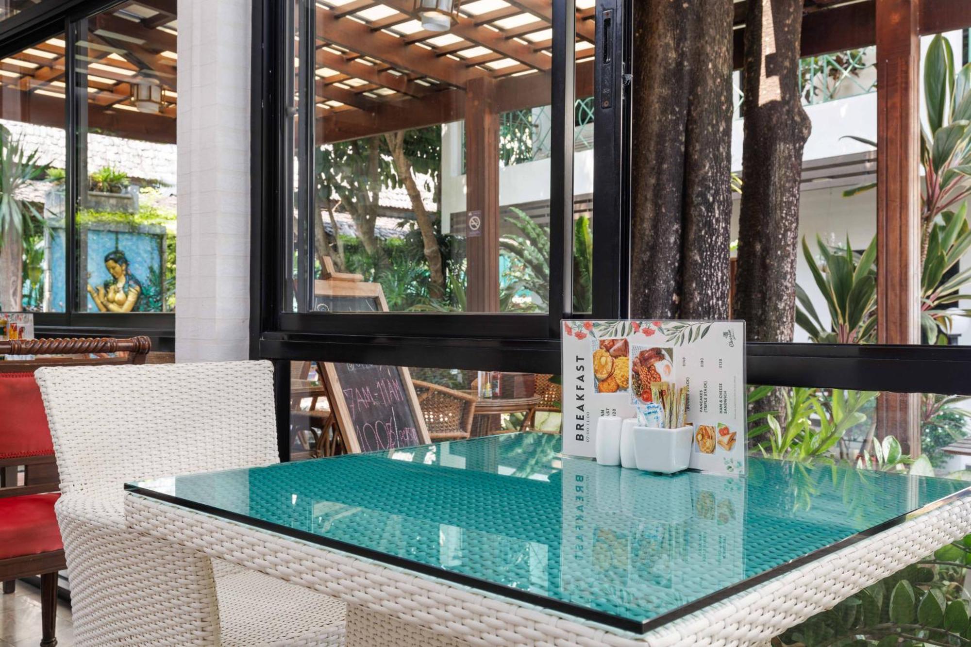 Charlie House Pin Klao Hotel Bangkok Exterior photo