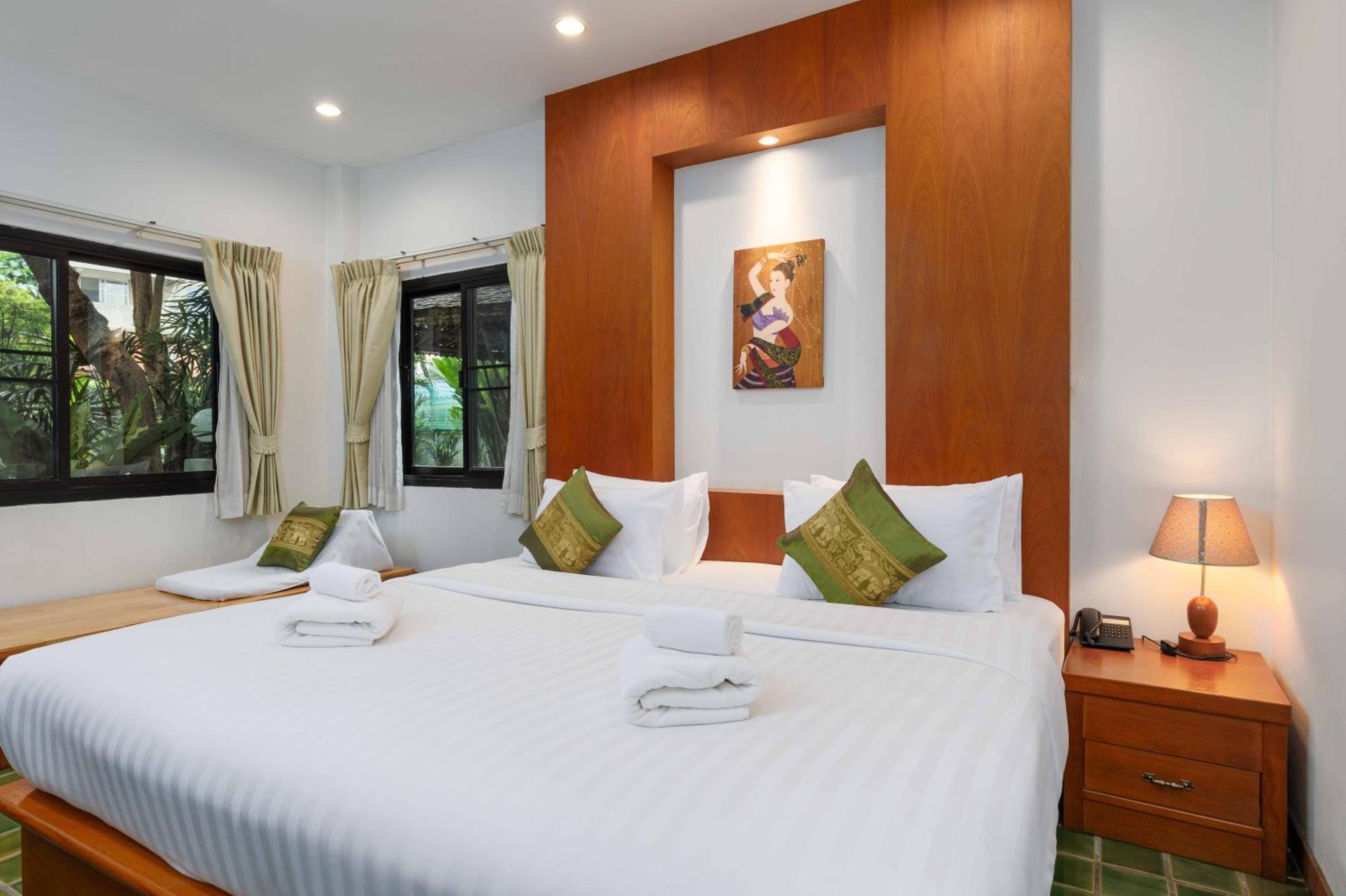Charlie House Pin Klao Hotel Bangkok Exterior photo