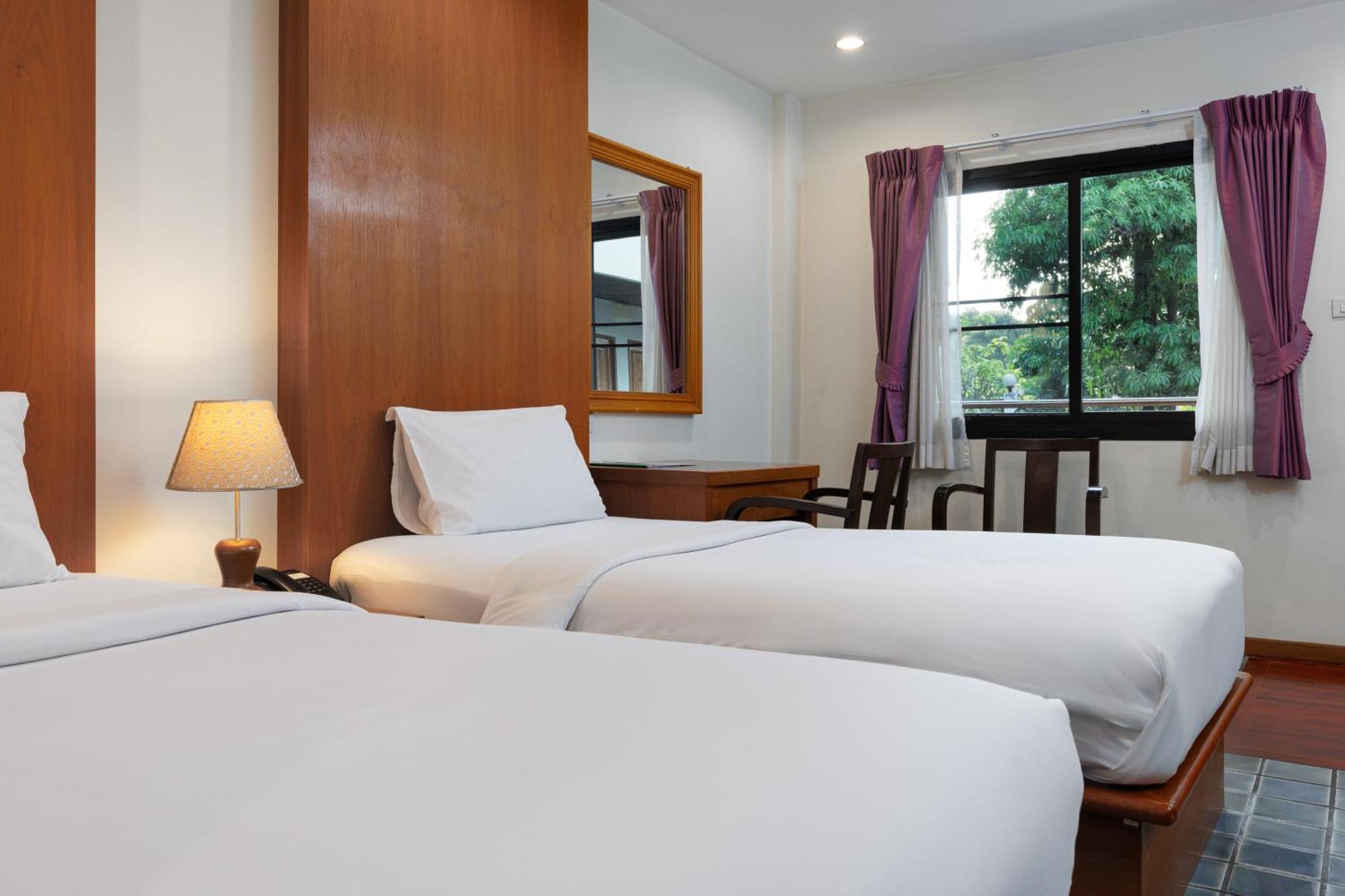 Charlie House Pin Klao Hotel Bangkok Room photo