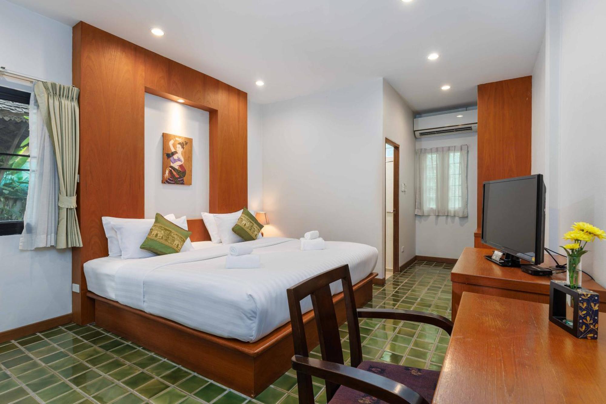 Charlie House Pin Klao Hotel Bangkok Room photo