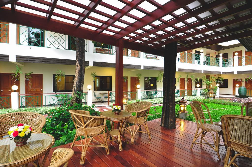 Charlie House Pin Klao Hotel Bangkok Exterior photo
